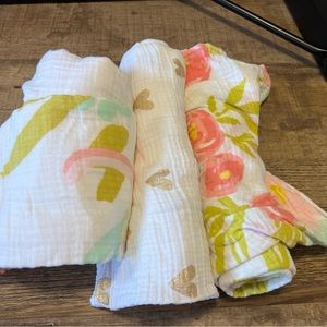 Muslin swaddling blankets extra big